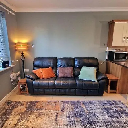 Cosy Two Bedroom
