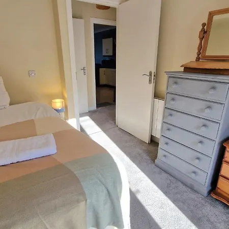 Cosy Two Bedroom Apartment Galway